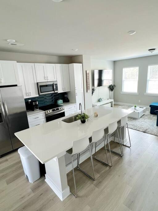 Casa de férias Brand New Build 10 Min- Uptown Charlotte