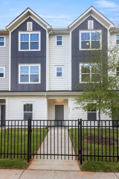 Brand New Build 10 Min- Uptown Casa de férias Charlotte